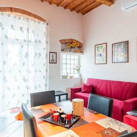 ליבורנו Piazza Sforzini Cozy Apartment Near The Sea! מראה חיצוני תמונה