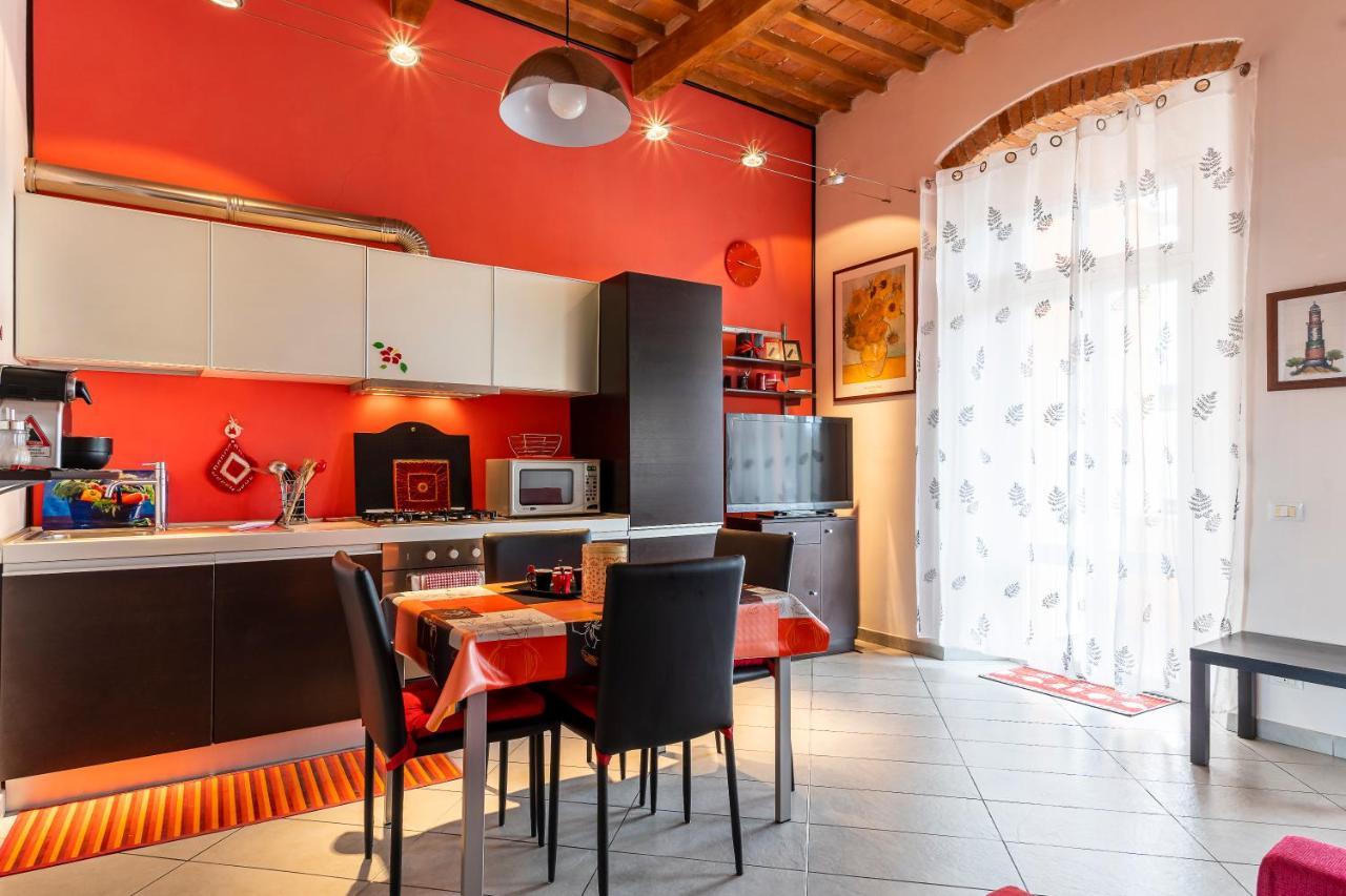 ליבורנו Piazza Sforzini Cozy Apartment Near The Sea! מראה חיצוני תמונה